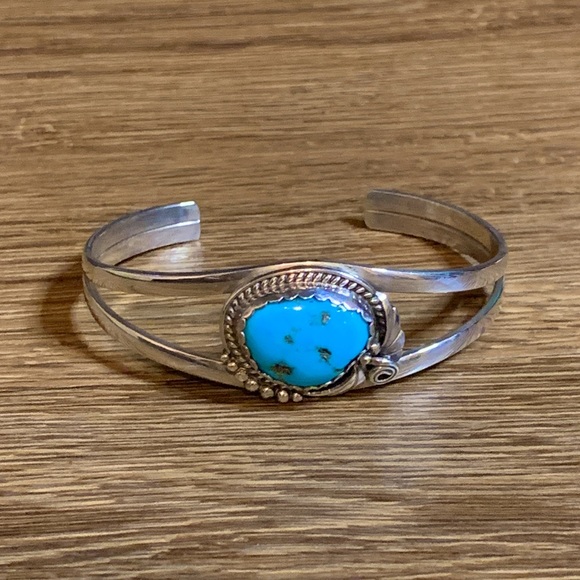 Vintage Navajo Turquoise Silver Cuff Bracelet